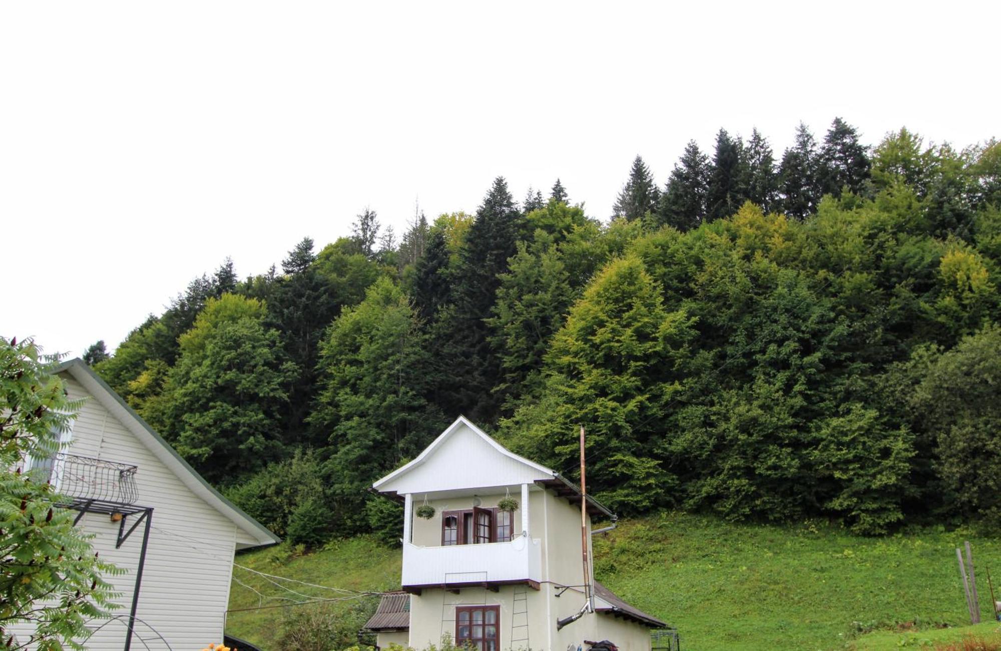 Котедж "Красний Краєвид" Yaremche Eksteriør billede